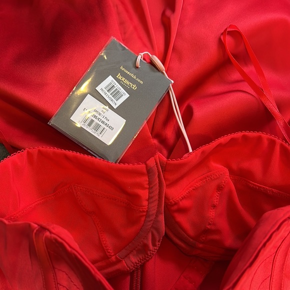 House of CB ‘Shani’ Red Satin Corset Maxi Dress NWT - Picture 13 of 13
